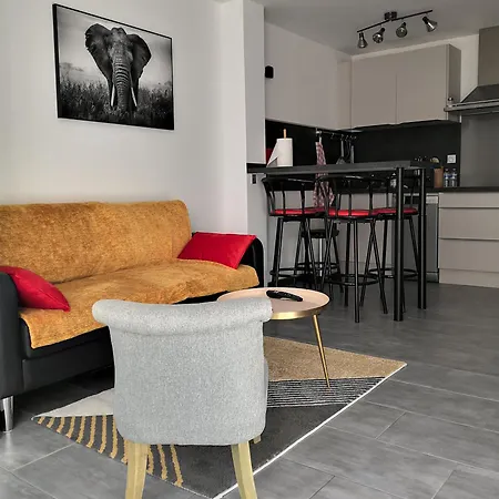 Holiday home Petit La Chapelle